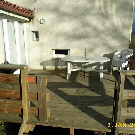 Joli Petit T4 Confortable Au Bord De Leau Apartment Vieille-Brioude